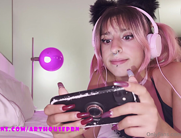 19-Arthouseprn---This-Cute-Anime-Gamer-Girl-Lucyylara-Loves-To-Play-Video-Games-Wi-00005_l.jpg