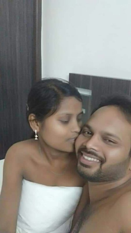 Tamil-Couple-home-Se-8.jpg