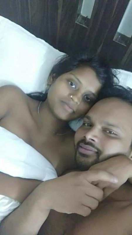 Tamil-Couple-home-Se-5.jpg