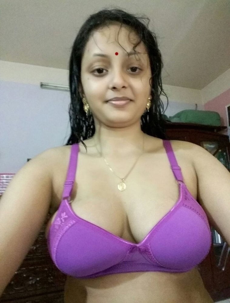 indian-newly-married-bhabhi-hot-selfie.jpg