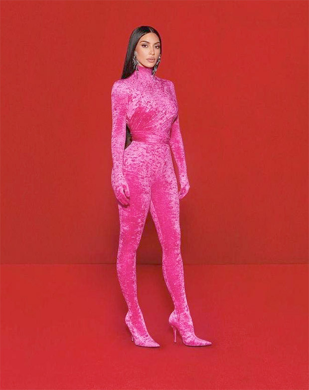Kim-Kardashian-runs-a-case-for-pink-as-she-makes-a-Pinkalicious-appearance-4.jpg
